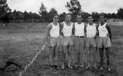 Liepaja 07.1937
Left to right: Lazar Rosenberg, Isi Goldmann,  Schmuel Haitov, Jascha Aronovitsch, Benno Heimann.

