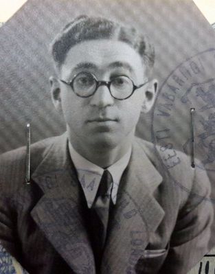 Maks (Mendel) Ginovker (1907-2003)
