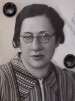 Sara Kljas (Dreyer) (1892-1941 [img]http://muuseum.jewish.ee/md.gif[/img])
Keywords: [medics]