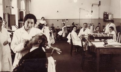 Levin (Kofkin) Ester (1900-2001) in Tõnismäe hospital. Tallinn, 1938
