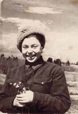 Jehudit (Ditta) Issurin. 1.5.1943
Калининская обл., Плоскошский р-н, д. Слепнево.
