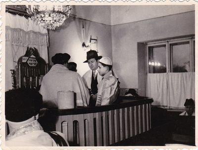 Tallinn synagogue (10) 1960 - Kreutzwaldi 23 Bar-mizva preparation.
Rav Eliahu Izhak Katz, Ber Ditman, Lev Ditman (born 1947)
