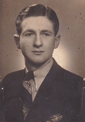 Ber Ditman (1921-1991) in 1936
