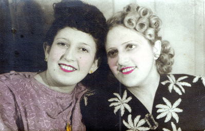 Bluma Lepiku (Vatis, nee Schumjacer) (1926-2012) and Mena Schumjacer (1922-1982) in 1959
