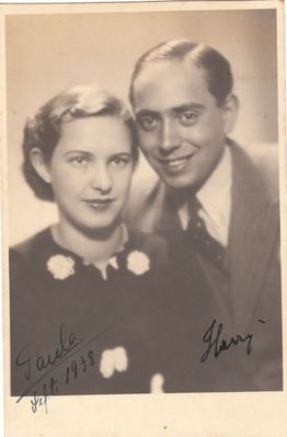 Hirsch (Harry) Teitelbaum and Paula Teitelbaum (Lerenmann)
Sept., 1938. Riga?
