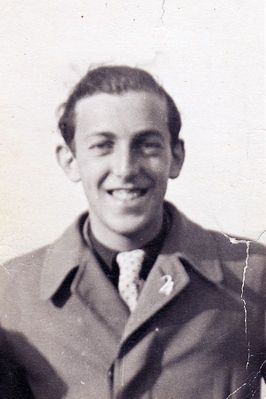 Osip Benenson - student in Milano, Italy. 12.6.1938.
The badge with letter "M" (Mussolini) - fascist (not nazi) student organization
