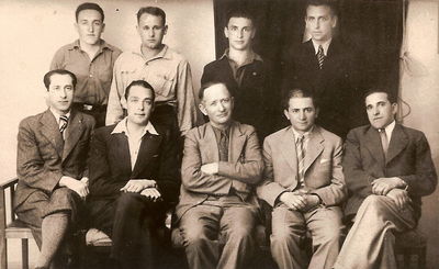 1933. With Yosef Beretz
Yosef Beretz - one of the founders of Kibbutz Dgania, who visited Tallinn on behalf of the Jewish National Fund and Keren Hayesod.
Left to right.
Sitting: ?, ?, Yosef Beretz, Avraham Kosotski, Gurevitsch
Standing: Nechemia Levanon, Lasik Goldberg, ?, ?
