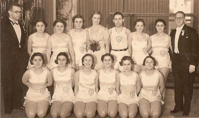 Gymnastics team. 1939. Tallinn
Bottom row (left to right): Rebekka Haitov; Mary Rosenman; Genjya Schagall; Sima Majofes; Esther Passov; Zenya Gleser
Top row: Solomon Judeikin; ?; Bella Haitov?; Rachel Koslovski; The teacher Gerta Bader (Paduri); Herman Meiertal; Haja Haitov; Bella Haitov?; Lenno Markovitsch
