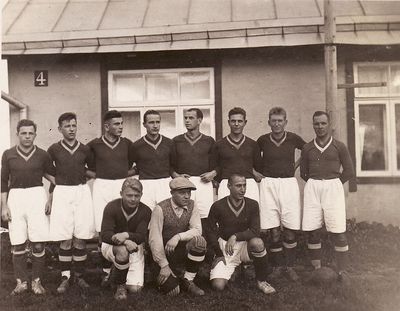 T.P.K. "Olümpia" - 1932
5th from left - Josif Pakkin
