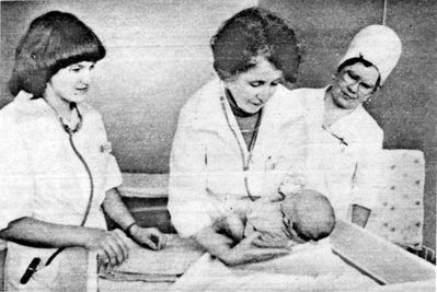 Tallinn Children Hospital, 1979
Left to right: Dr H. Põder, Dr Vera Rubinstein, the head nurse.
