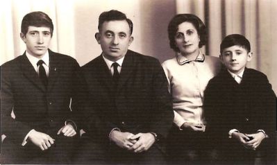 Lev Braschinsky family in 1967.
Left to right: Jevgeni Braschinsky, Lev Braschinsky, Lia Braschinsky (Dolgushin), Josif Braschinsky.
