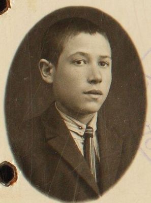 Israel Brikmann (1912-?)
