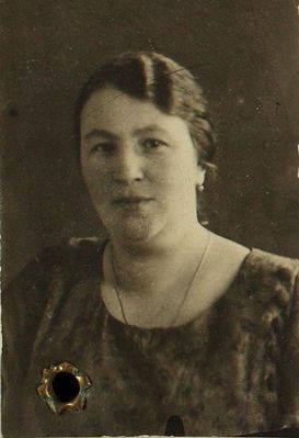 Sara Marjascha (Maria) Grusin (Herzfeld) (1891- [img]http://muuseum.jewish.ee/md.gif[/img])
