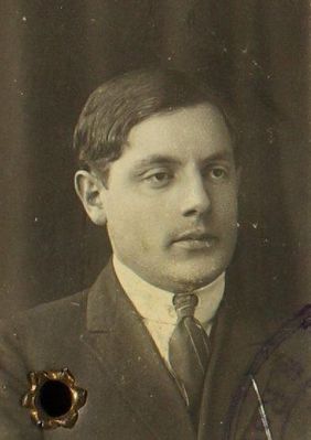 Aron Kaplan (1896-?)
