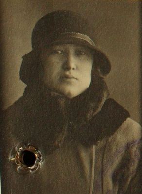 Gita Rosenthal (1903-?) 
