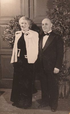 Zenja Ginizisky (Usvanski) and Leo Ginizisky
