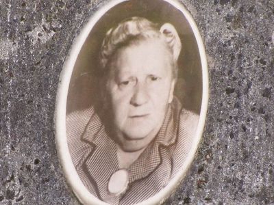 Haja Migdal (Rogovski) (1891-1961)
