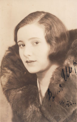 Sonja Scher (1903-1977).   Picture made  22.12.1932
