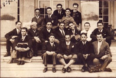 Maccabi team - 1927
Left to right.
Top row: ?, ?, ?, Herman Meiertal, Leo Markovitsch
middle row: ?, Maks Feinstein, Eduard Klas, ?, ?, Josef Pakkin, ?, ?
Bottom row: ?, ?, ?, ?
Keywords: [M] [F] [K] [unknown]