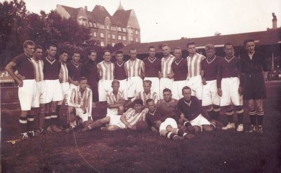 T. P. "Olümpia" - RFK  0:1, Riga 1932 
Tartu soccer team Olümpia with Riga Football club. 3d from left - Josef Pakkin
