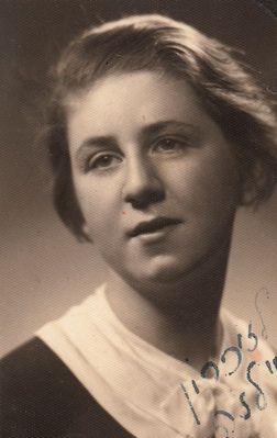 Lena Lob (Grinson) (1921-2010)
13.10.1937, Tartu
