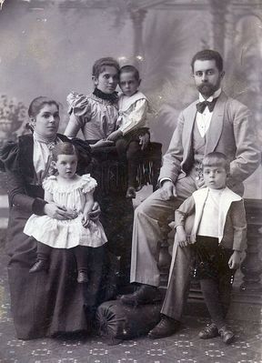 Lopatnikov (Lopatnikoff) family 
Leib and Judith Lopatnikov with children
