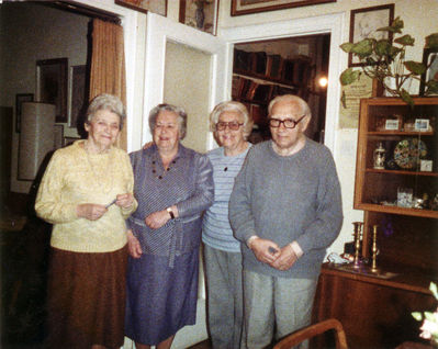 Krigmans etc in 1992, Tel-Aviv
Left to right: Michla (Manja) Epstein (Minkov), Rut Rybak (Goldmann), Raja Krigman (Sundelevitsch, nee Hazak/Hasak), Boris Krigman
