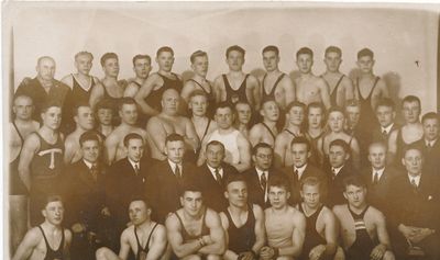 Pärnumaa championship in weightlifting 1930.
First row from bottom. 3d from left - Salman Haitov;
Third row, 8th from left Rubin Teitelbaum.
