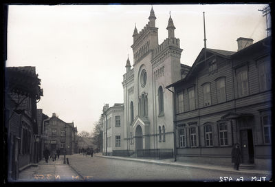 Tallinn, sünagoogi fassaad.
Tallinn, sünagoogi fassaad., TLM Fn 472, Tallinna Linnamuuseum, http://muis.ee/museaalview/2254818 
