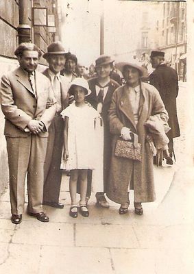 Kosotsky Tscherniy in Warsaw. 1936.
Left to right. Abram Kosotsky, Haim Tsherniy, Shlomit Dekel (Kosotsky), Haim's wife, Tamara Kosotsky (Tscherniy) 
