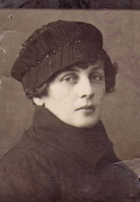 Taube (Tatjana) Schulklepper (Kljatschko) - 24.9.1924, Tallinn
