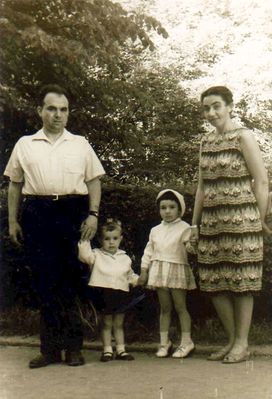 Heltzers in 1963
Michael Heltzer, Arie (Ljeva) Heltzer, Ida Roubini (Heltzer), Shoshana Heltzer (Feingerberg)
